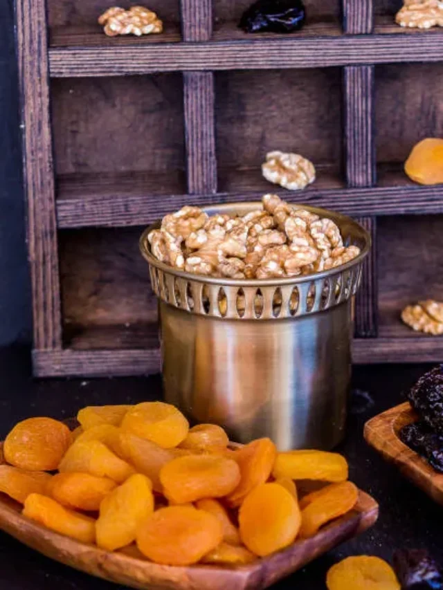 dried-fruit-walnut-prunes-dried