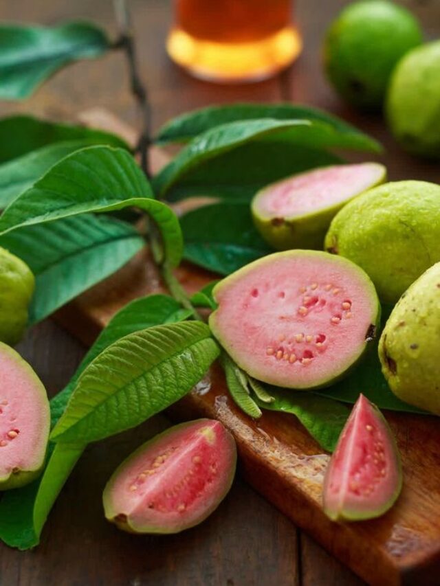 amrud ki patti khane se kya hota hai